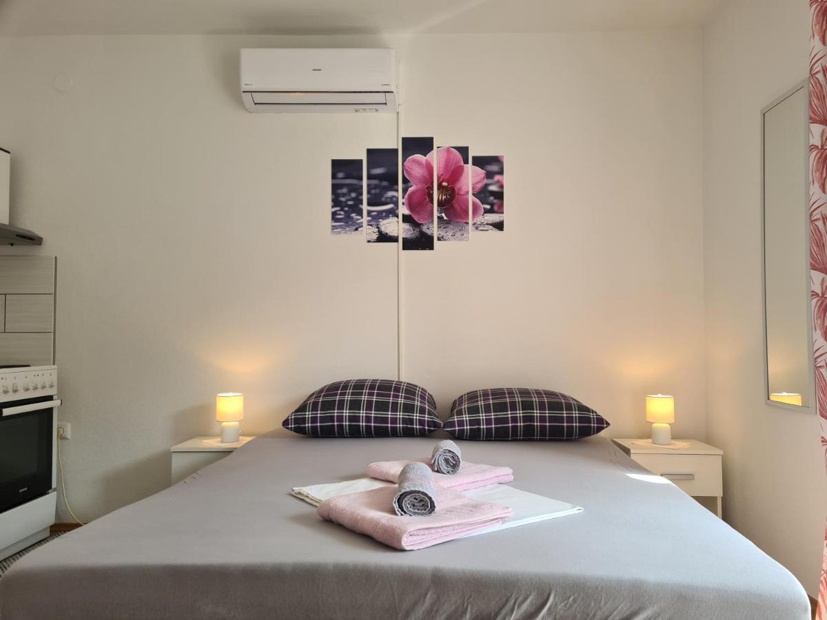 Guest House Angela Сень Экстерьер фото