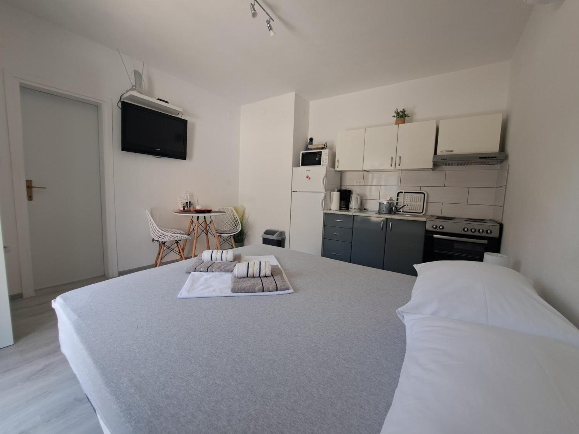 Guest House Angela Сень Экстерьер фото